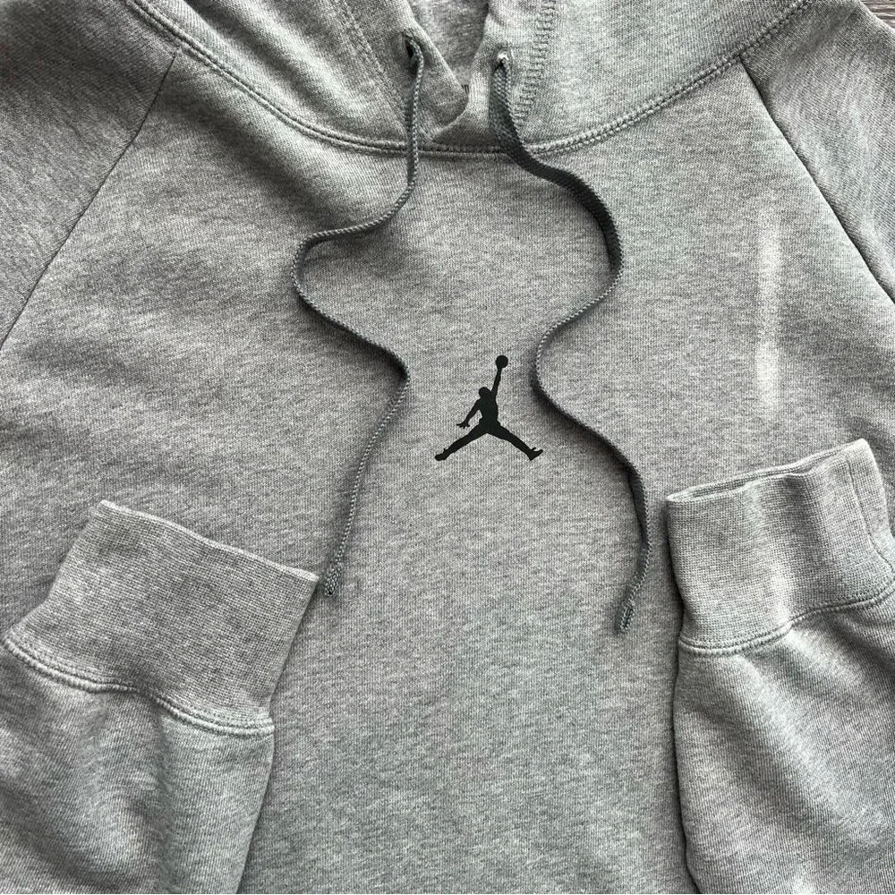 Jordan DRI-FIT Lightweight Gray Hoodie